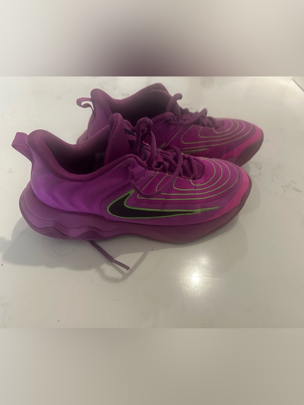 Nike Gianni Magenta and Neon Green Accent Running Shoes